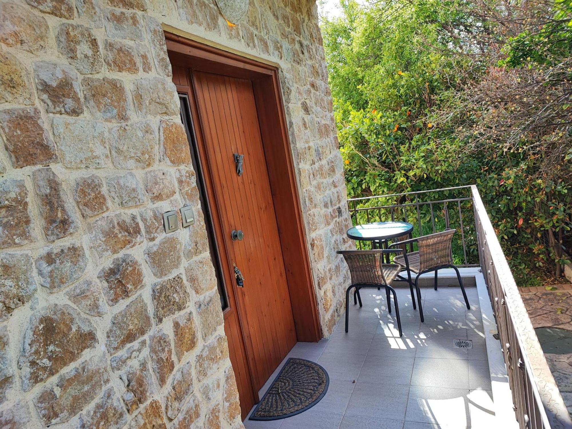 Stone House With Seaview Apartment Nea Poteidaia Bagian luar foto
