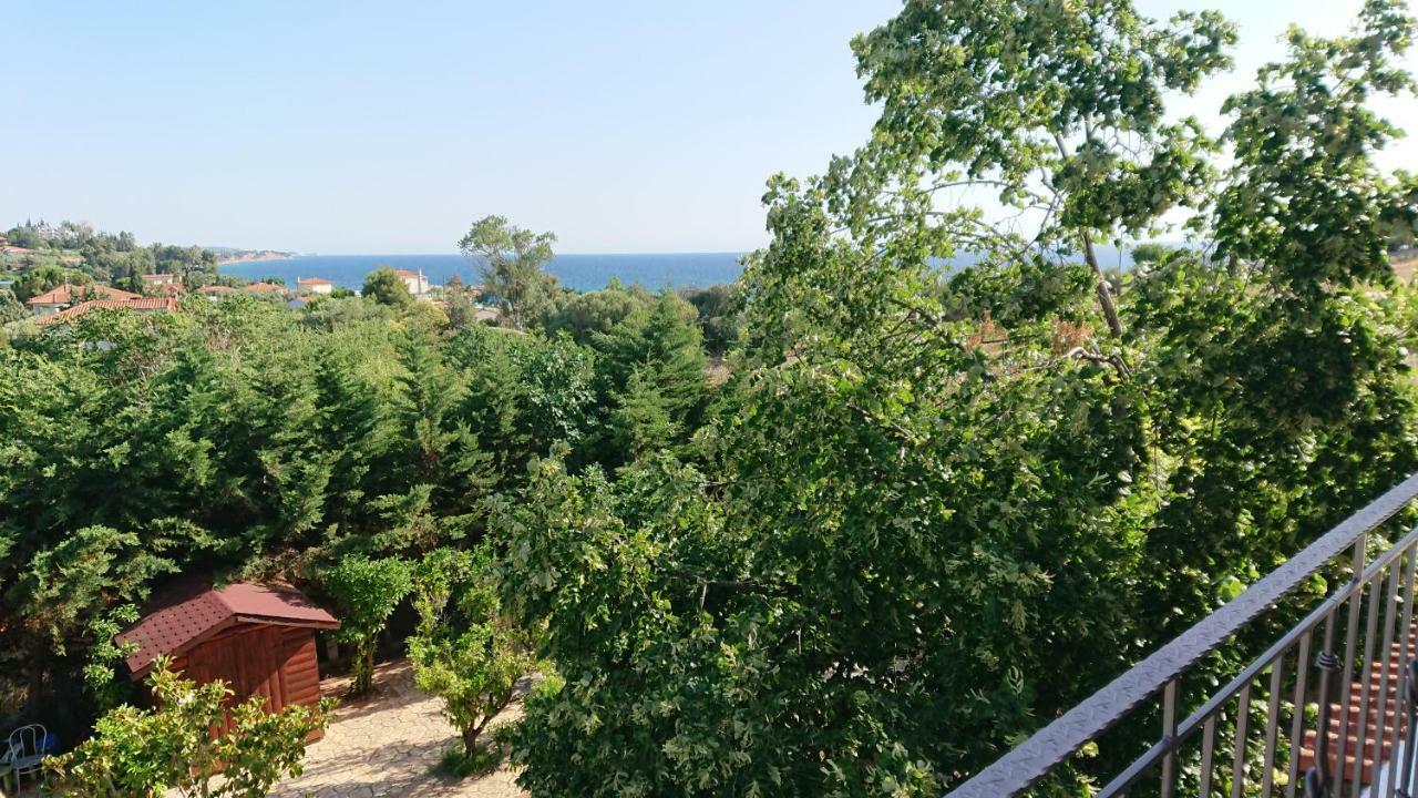 Stone House With Seaview Apartment Nea Poteidaia Bagian luar foto