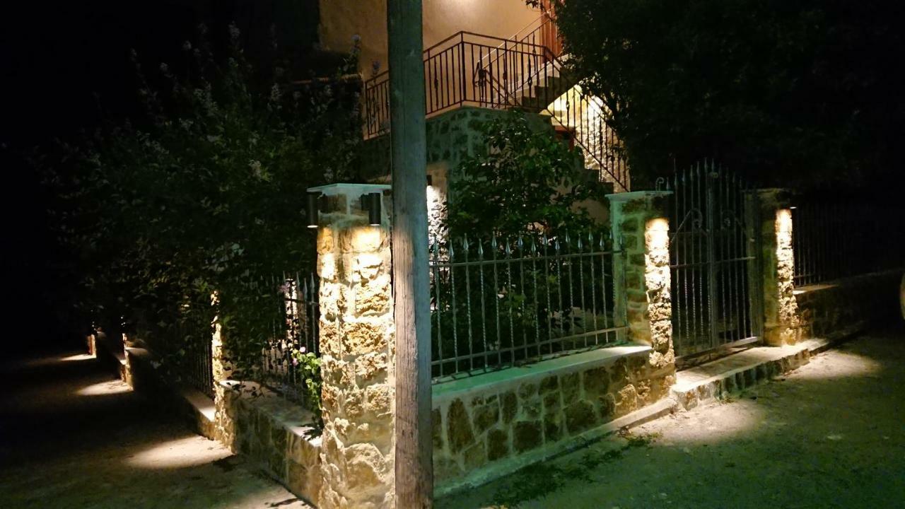Stone House With Seaview Apartment Nea Poteidaia Bagian luar foto