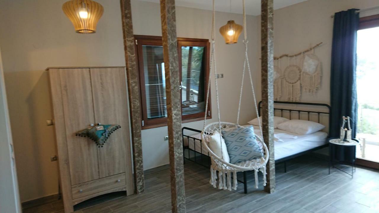 Stone House With Seaview Apartment Nea Poteidaia Bagian luar foto