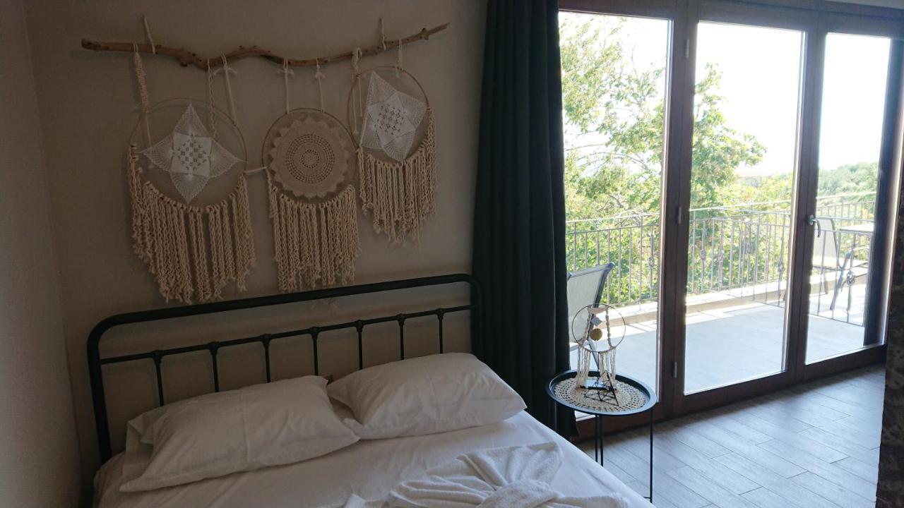 Stone House With Seaview Apartment Nea Poteidaia Bagian luar foto