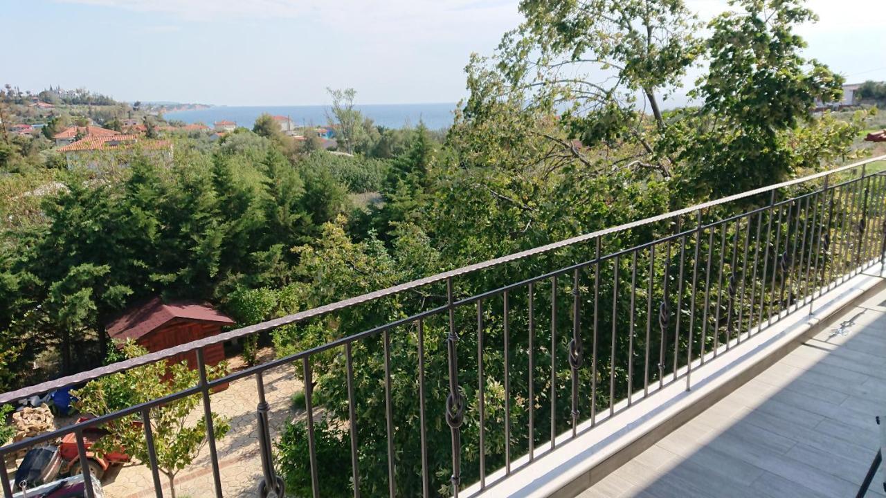 Stone House With Seaview Apartment Nea Poteidaia Bagian luar foto