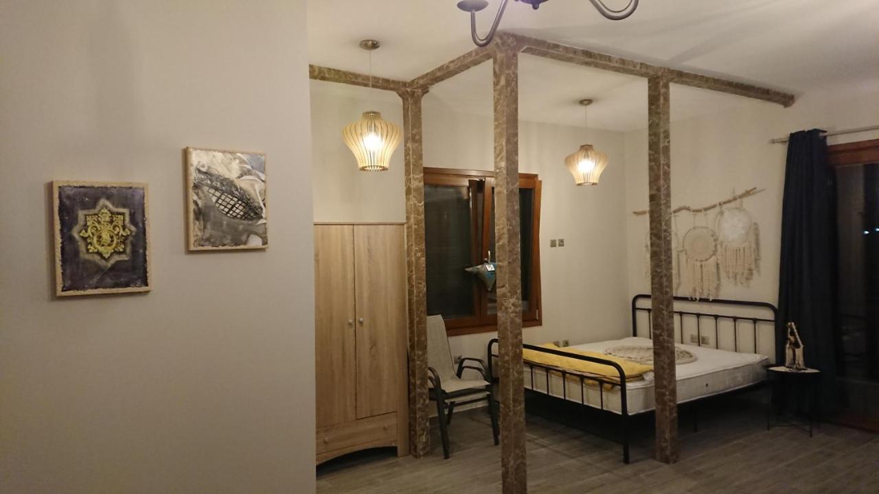 Stone House With Seaview Apartment Nea Poteidaia Bagian luar foto